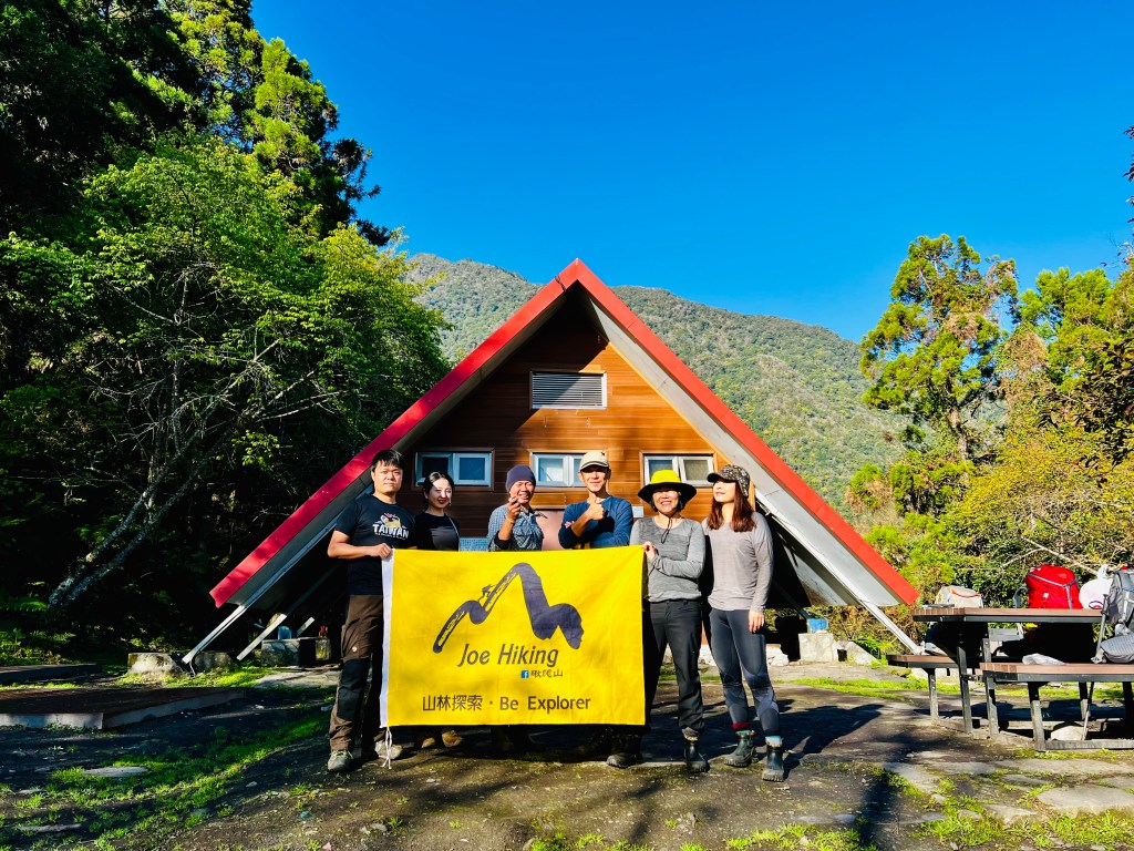瓦拉米山屋住一晚